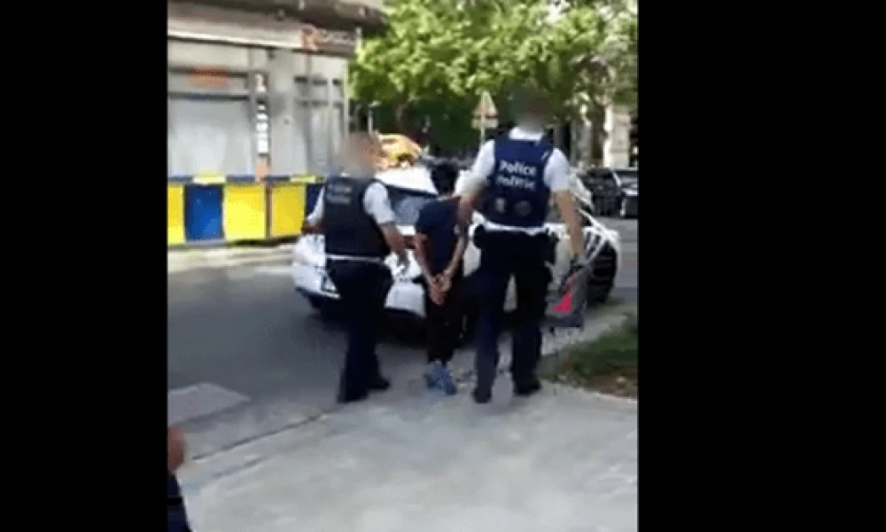 Οργή στις Βρυξέλλες: Αστυνομικοί πέρασαν χειροπέδες σε παιδιά